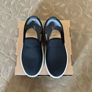 Allbirds Slip On Shoes - Brand New